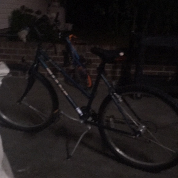 Bikes - Picture 4 of 4